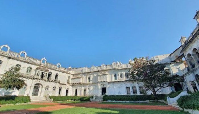 indore to indore Accommodations (18)